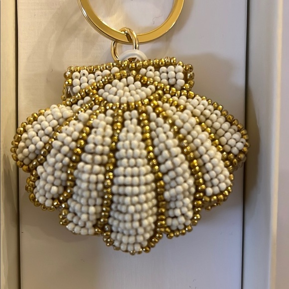 Haute Hippie | Beaded Seashell Bag Charm - Picture 3 of 5